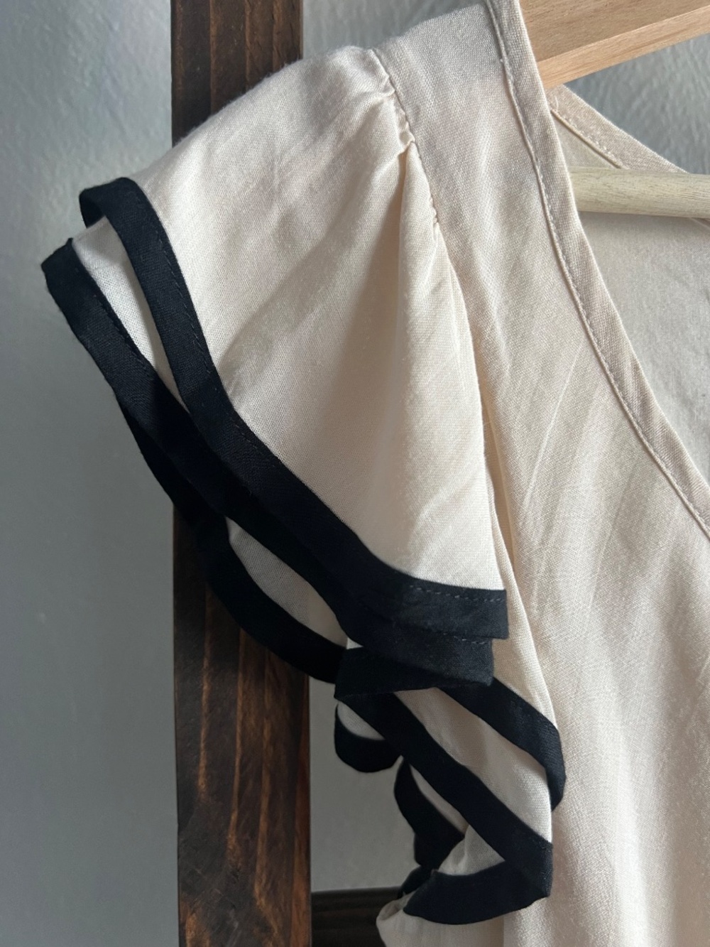 Dress - Picture 3 of 4